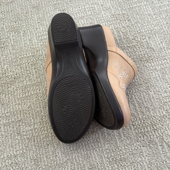 Alegria Women's Beige Floral Mules - Picture 4 of 4